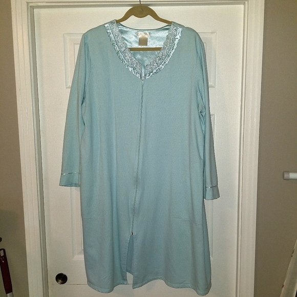 Vintage secret treasures zipper robe night gown - Picture 1 of 4